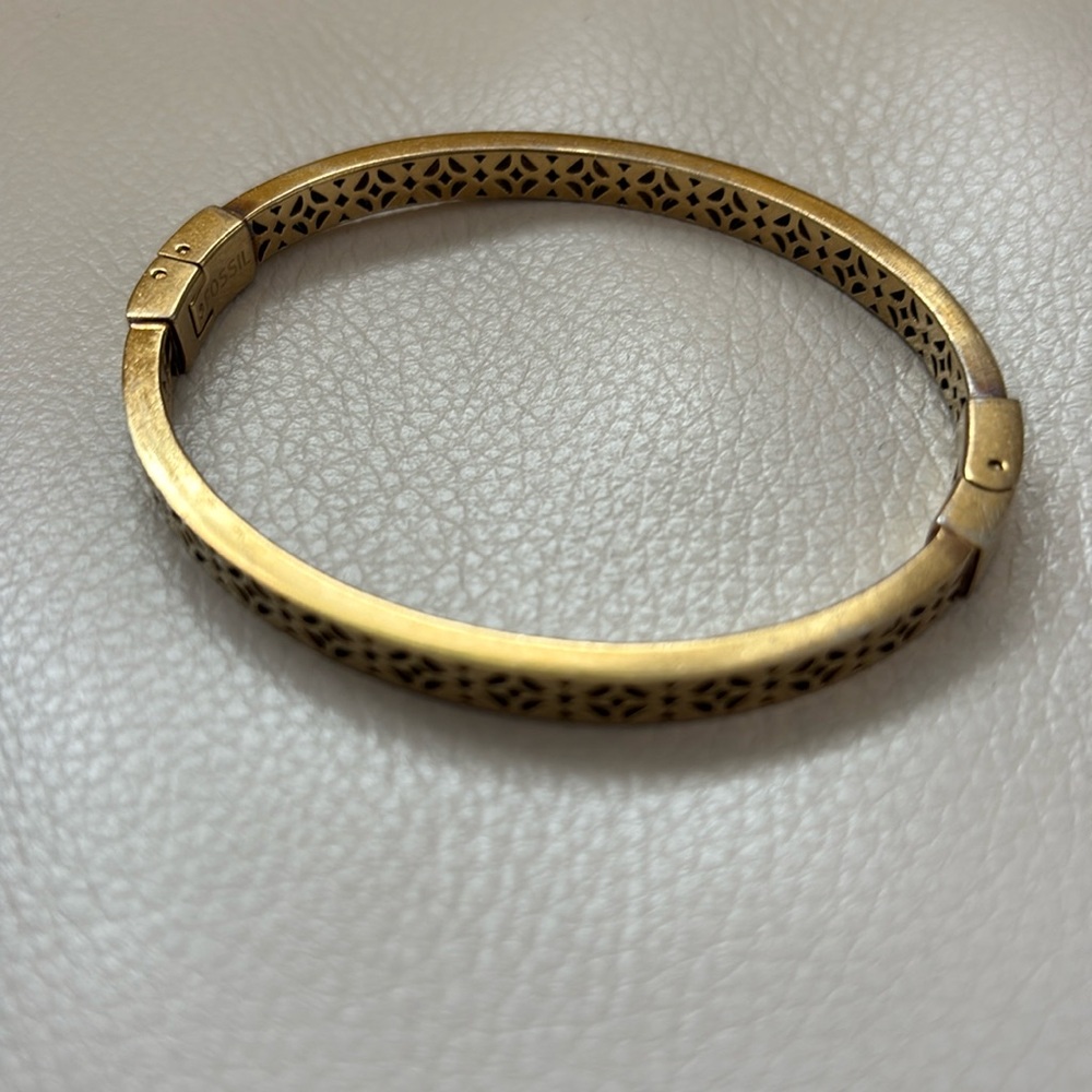 Elegant Gold Bangle Bracelet with cutouts - Fossil brand